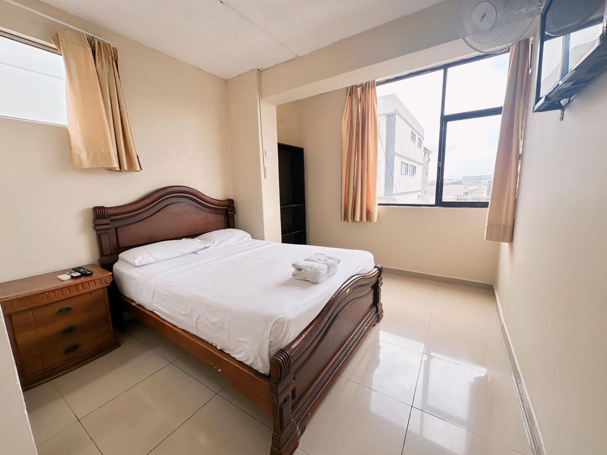 Hostal Posada Del Sol Guayaquil Esterno foto