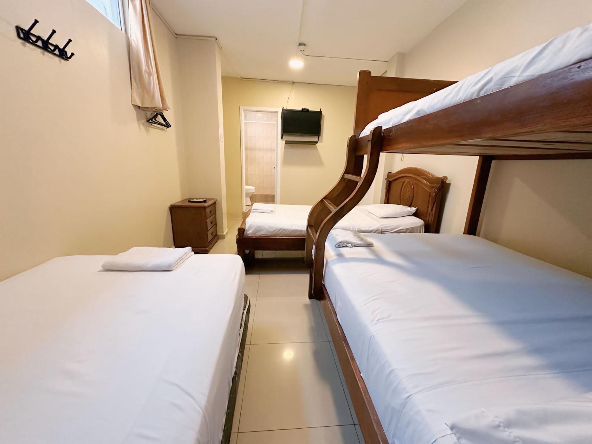 Hostal Posada Del Sol Guayaquil Esterno foto