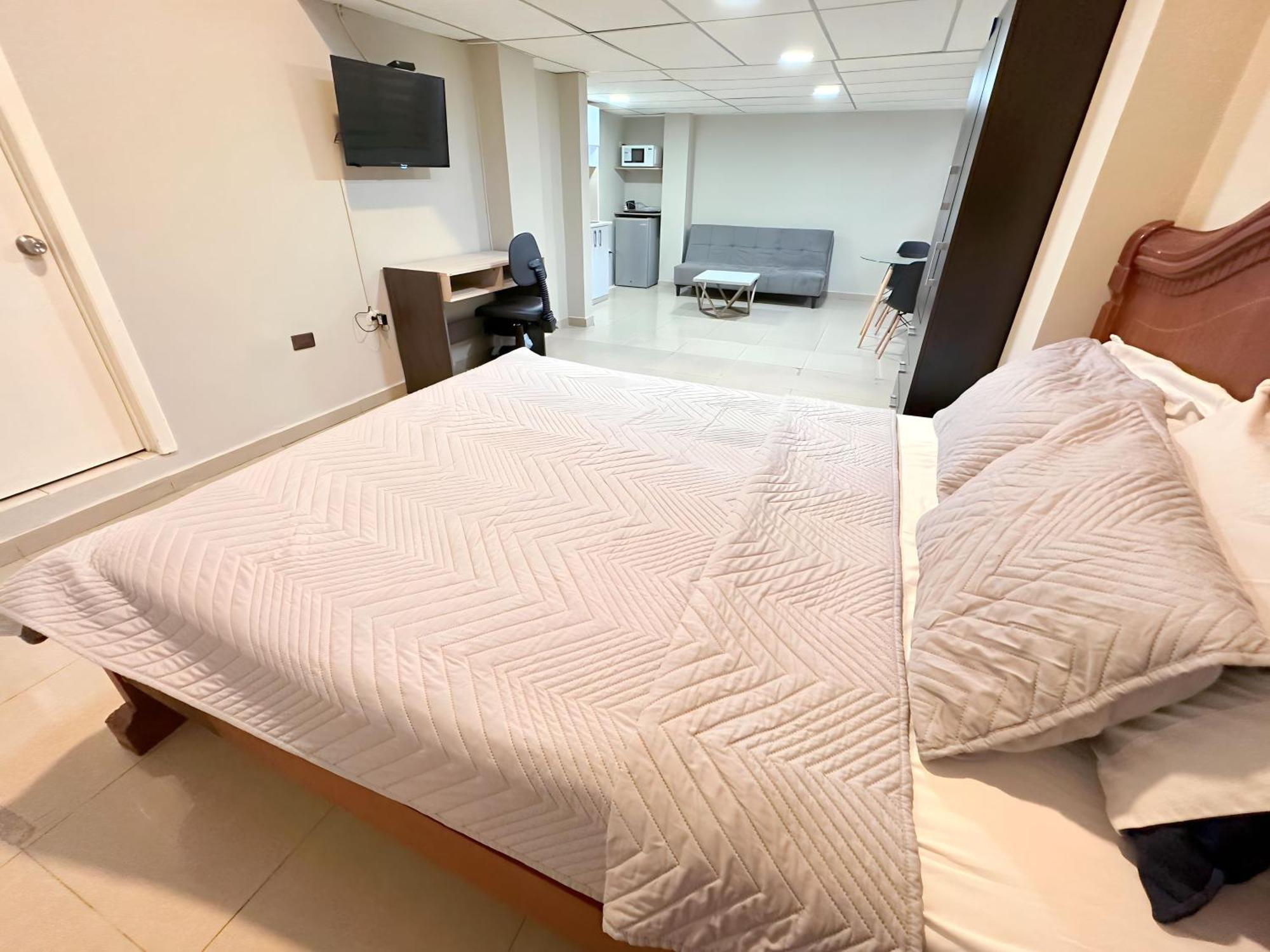 Hostal Posada Del Sol Guayaquil Esterno foto