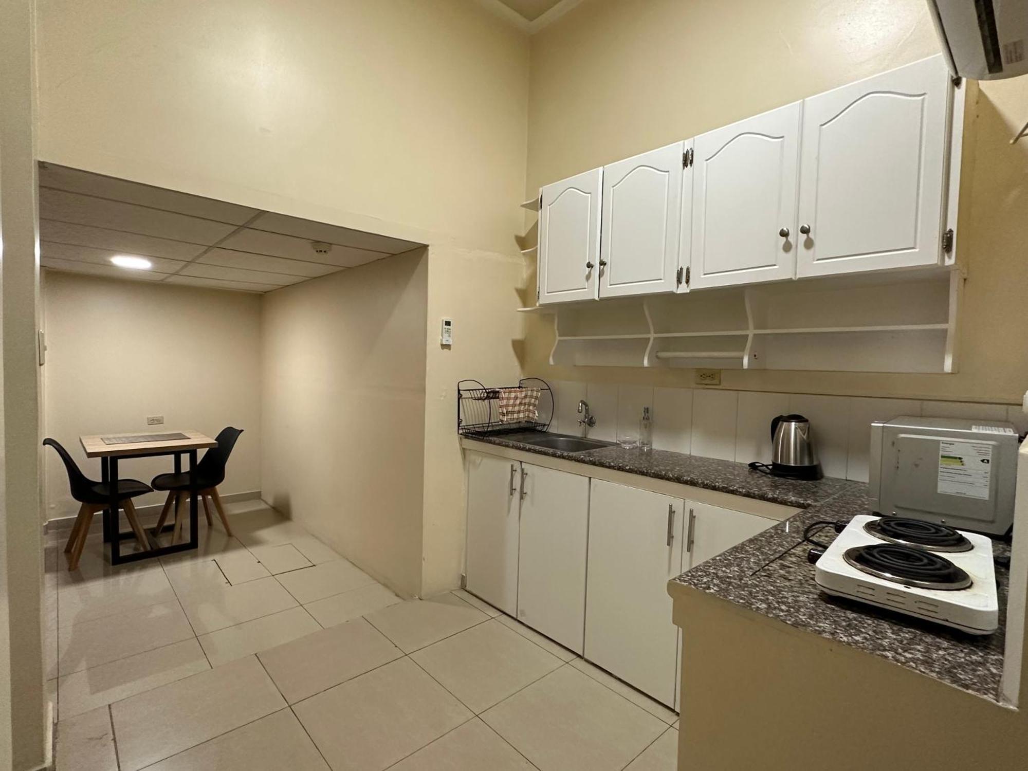 Hostal Posada Del Sol Guayaquil Esterno foto